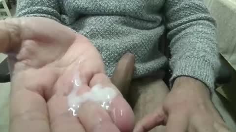 Snapshot of toumout222 chatting on 02.23.26 toumout222 online show from 02.23.26