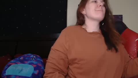 Snapshot of toxiclilly chatting on 09.30.25 Lilly Miss Mistress Goddess Maam Queen Boss online show from 09.30.25