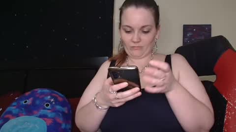 Snapshot of toxiclilly chatting on 10.25.25 Lilly Miss Mistress Goddess Maam Queen Boss online show from 10.25.25