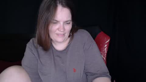 Snapshot of toxiclilly chatting on 06.20.26 Lilly Miss Mistress Goddess Maam Queen Boss online show from 06.20.26