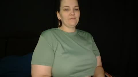 Snapshot of toxiclilly chatting on 07.18.26 Lilly Miss Mistress Goddess Maam Queen Boss online show from 07.18.26