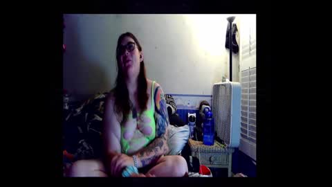 Toxiclove1311 online show from 10.04.25