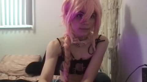 toxiicnekoo online show from 11.18.25