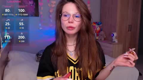 Snapshot of toxkiss chatting on 10.14.25 toxkiss online show from 10.14.25