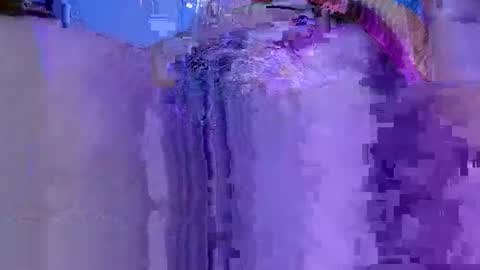 Snapshot of toysalmonn chatting on 10.27.25 toysalmonn online show from 10.27.25