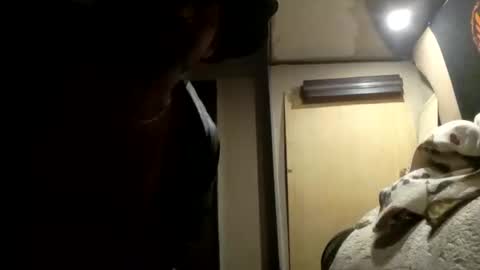 Snapshot of tr0069 chatting on 10.17.25 tr0069 online show from 10.17.25