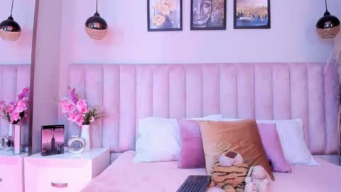 Tracy  online show from 02.03.26