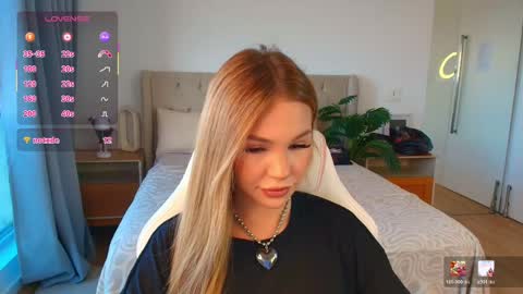 Snapshot of tracy_tay1or chatting on 05.07.26 Tracy GMT2 Mon 3 AM - 4 PM Tue 3 AM - 4 PM Wed 3 AM - 4 PM Thur 3 AM - 4 PM Fri 3 AM - 4 PM online show from 05.07.26