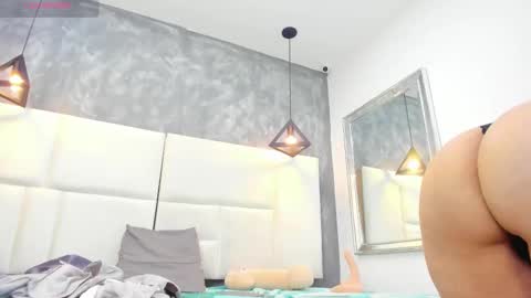 Tracy Wright online show from 03.08.26