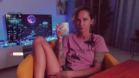 Hey my name is Kiri Kiri online show from 10.23.25