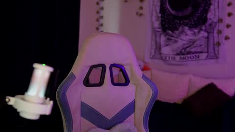 Ariana and Erik online show from 09.11.25