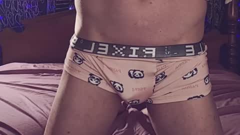 Snapshot of trailer_made chatting on 10.27.25 Ethan Nash online show from 10.27.25