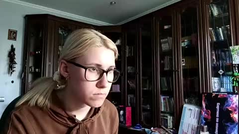 Snapshot of tranhardisty chatting on 05.14.26 Lesly online show from 05.14.26
