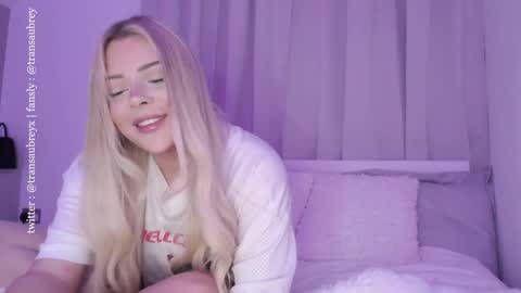 Snapshot of transaubrey chatting on 10.02.25 aubrey 3 online show from 10.02.25