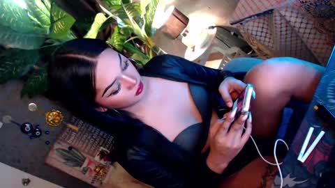 Snapshot of transbadassx chatting on 12.11.24 CLEOPATHRA online show from 12.11.24