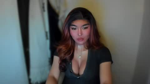 Snapshot of transnextdoor_ chatting on 12.05.24 ALMIGHTY GODDESS VALENTINA online show from 12.05.24