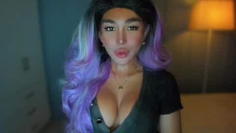 Snapshot of transnextdoor_ chatting on 12.13.24 ALMIGHTY GODDESS VALENTINA online show from 12.13.24