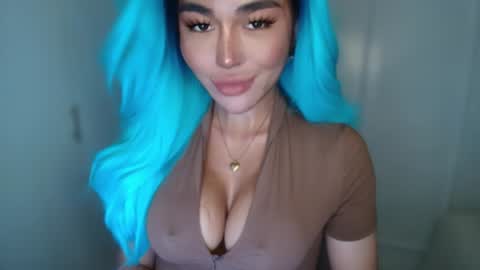 Snapshot of transnextdoor_ chatting on 01.27.25 ALMIGHTY GODDESS VALENTINA online show from 01.27.25