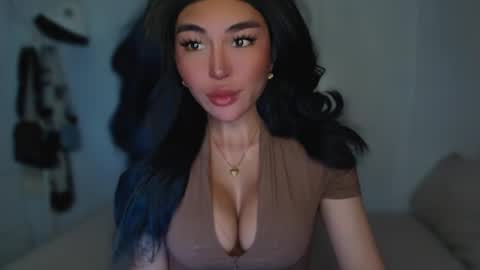 Snapshot of transnextdoor_ chatting on 02.25.25 ALMIGHTY GODDESS VALENTINA online show from 02.25.25