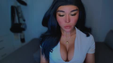 Snapshot of transnextdoor_ chatting on 03.10.25 ALMIGHTY GODDESS VALENTINA online show from 03.10.25