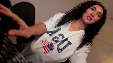 Snapshot of transnextdoor_ chatting on 09.29.25 ALMIGHTY GODDESS VALENTINA online show from 09.29.25