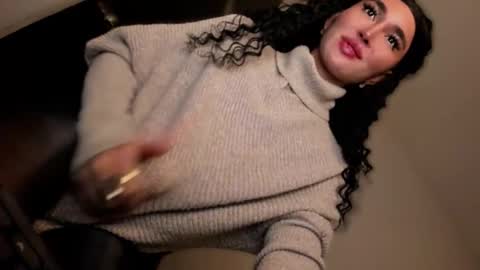 Snapshot of transnextdoor_ chatting on 10.09.25 ALMIGHTY GODDESS VALENTINA online show from 10.09.25