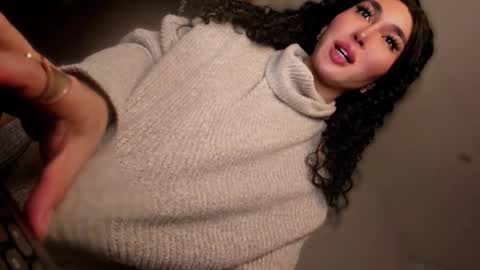 Snapshot of transnextdoor_ chatting on 10.13.25 ALMIGHTY GODDESS VALENTINA online show from 10.13.25