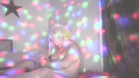Snapshot of traphouseslutbunny4fun chatting on 10.19.25 traphouseslutbunny4fun online show from 10.19.25
