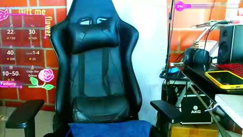 Snapshot of travisdiamonds chatting on 01.31.26 TRAVIS. online show from 01.31.26