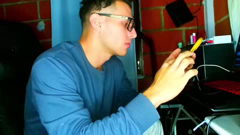 Snapshot of travisdiamonds chatting on 02.23.26 TRAVIS. online show from 02.23.26