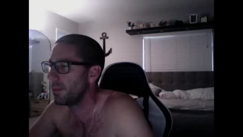 Snapshot of traviskenn chatting on 12.29.24 TravisKenn online show from 12.29.24