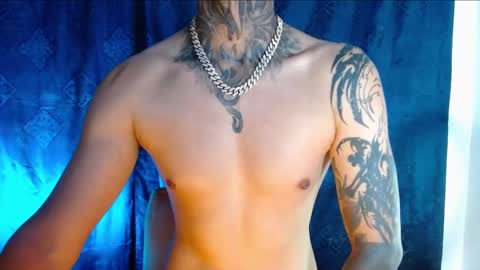 TRAV - INDEPENDENT MODEL online show from 12.21.24