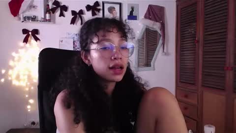 Emily online show from 12.12.24