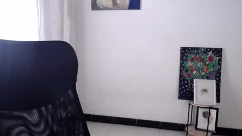 Emily online show from 12.04.25