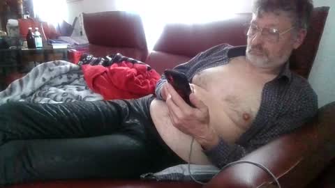 trebgeis1 online show from 04.10.26