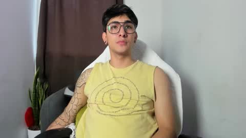 Trebol Lynn online show from 12.16.25