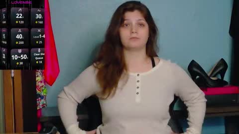 Snapshot of treejeanne chatting on 10.29.25 TreeJeanne online show from 10.29.25