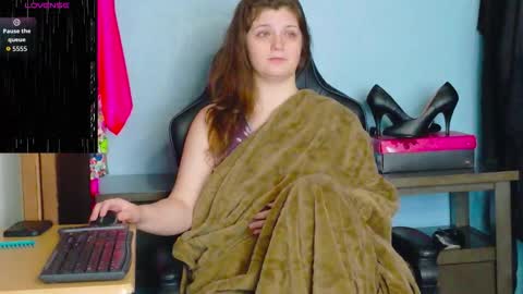 Snapshot of treejeanne chatting on 10.30.25 TreeJeanne online show from 10.30.25