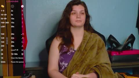 Snapshot of treejeanne chatting on 11.05.25 TreeJeanne online show from 11.05.25