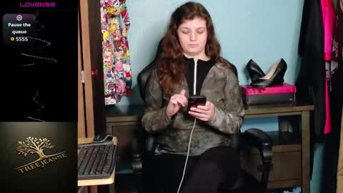 Snapshot of treejeanne chatting on 01.16.26 TreeJeanne online show from 01.16.26