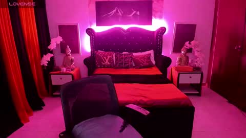 Snapshot of tremendouscockdestroyer chatting on 12.09.24 Jade online show from 12.09.24