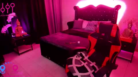 Snapshot of tremendouscockdestroyer chatting on 02.07.25 Jade online show from 02.07.25