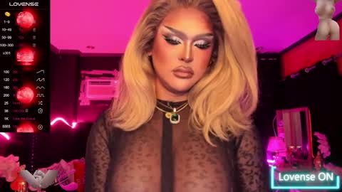 Snapshot of tremendouscockdestroyer chatting on 09.15.25 Jade online show from 09.15.25