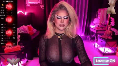 Snapshot of tremendouscockdestroyer chatting on 09.24.25 Jade online show from 09.24.25