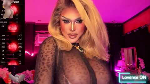 Snapshot of tremendouscockdestroyer chatting on 10.28.25 Jade online show from 10.28.25