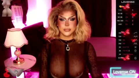 Snapshot of tremendouscockdestroyer chatting on 10.29.25 Jade online show from 10.29.25