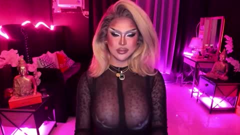 Snapshot of tremendouscockdestroyer chatting on 11.01.25 Jade online show from 11.01.25