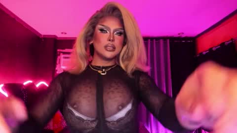 Snapshot of tremendouscockdestroyer chatting on 11.07.25 Jade online show from 11.07.25