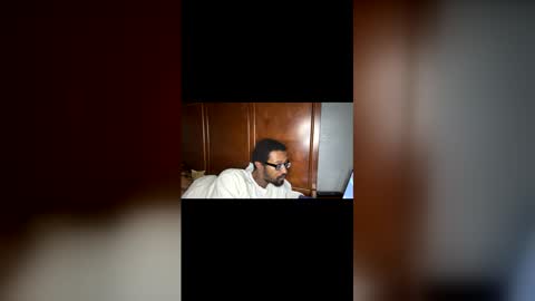 Snapshot of trench_and_hxney chatting on 05.23.26 trench_and_hxney online show from 05.23.26