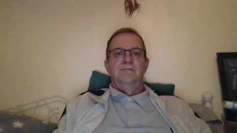 Fe-fi-fo-fum online show from 10.05.25